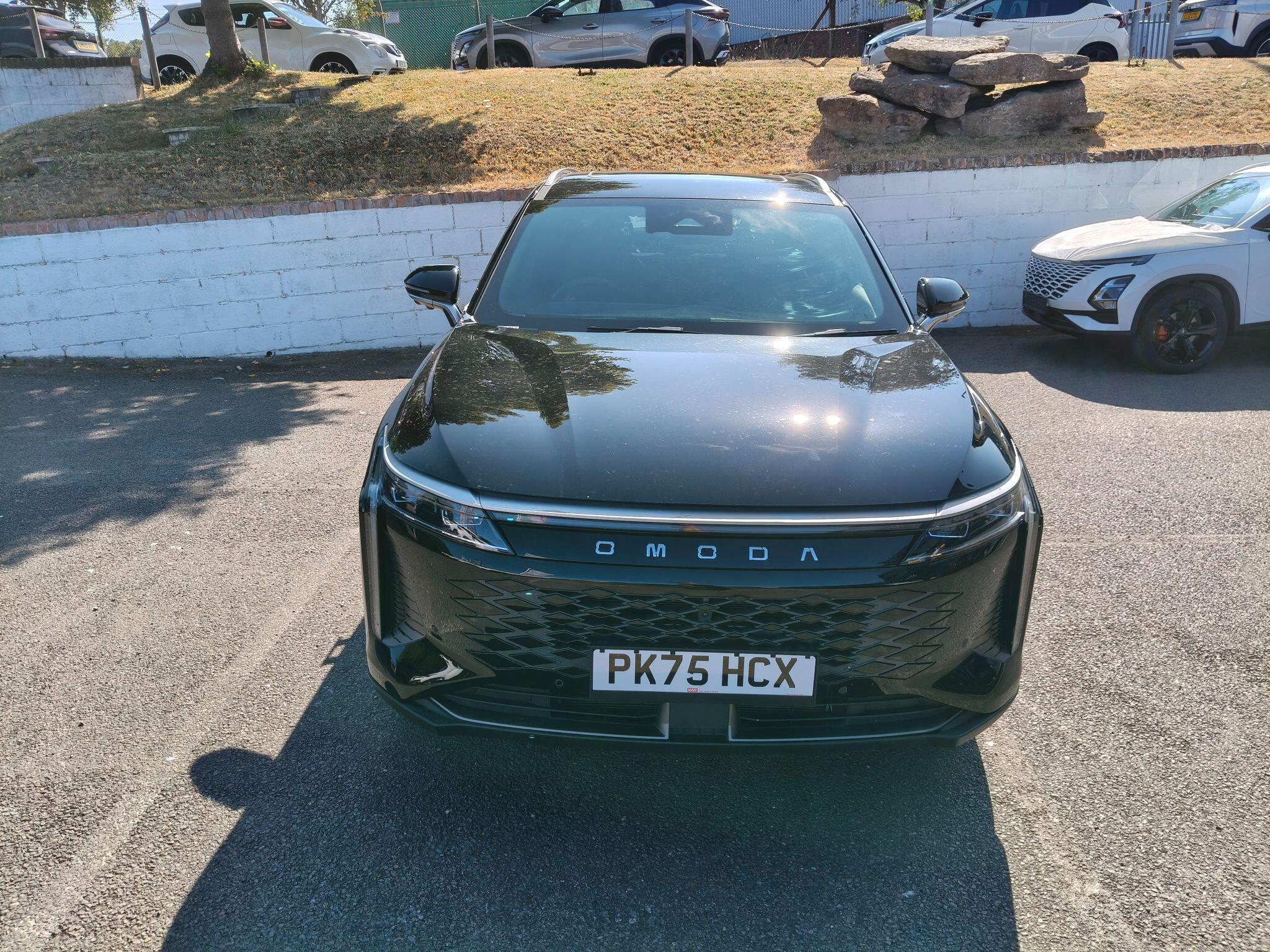Large vehicle image
